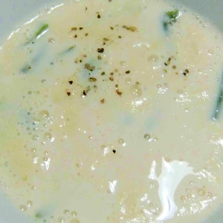 粒コーンとインゲン豆の豆乳スープ